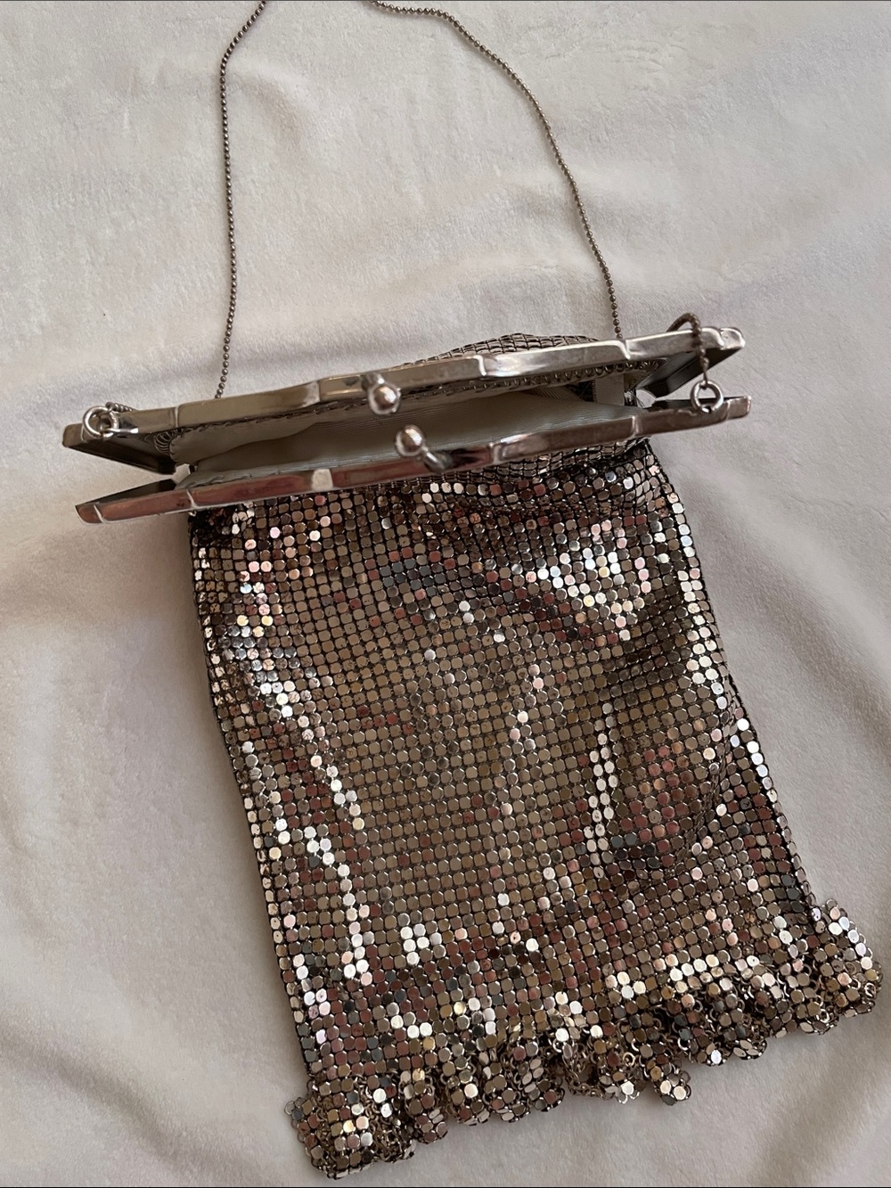 Antique Art Deco Whiting & Davis Silver Mesh Metal "flapper"Purse c.1920 - Picture 7 of 10